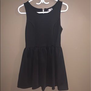 Little black dress 😍